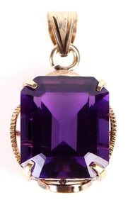 14K GOLD RECTANGULAR CUSHION CUT AMETHYST PENDANT