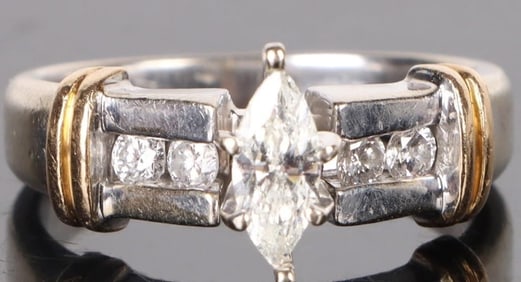 14K WHITE GOLD 1/3CT MARQUISE DIAMOND LADIES RING