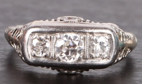 ANTIQUE 0.41CTW DIAMOND ART DECO 14K GOLD RING