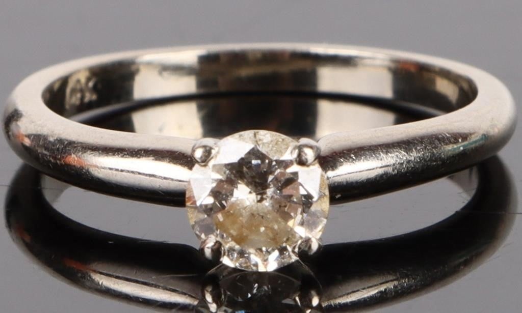 1/3CT 14K WHITE GOLD DIAMOND LADIES RING (1 of 4)