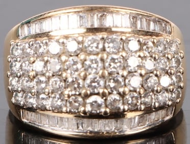 IMPRESSIVE MULTI-DIAMOND 14K GOLD UNISEX RING