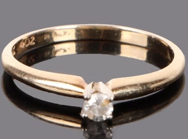 14K YELLOW GOLD DIAMOND LADIES RING