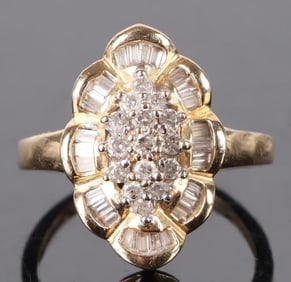 ANTIQUE 14K YELLOW GOLD DIAMOND CLUSTER RING