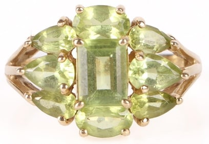 14K YELLOW GOLD GREEN PERIDOT LADIES RING