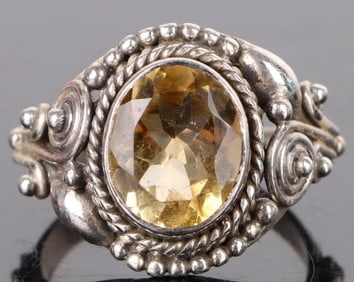 2.0CT OVAL YELLOW CITRINE STERLING SILVER RING