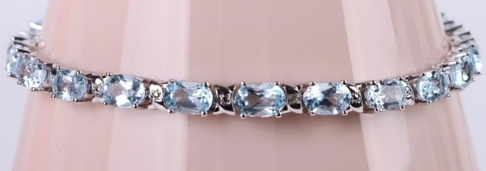 11.0CTW BLUE TOPAZ STERLING SILVER LADIES BRACELET