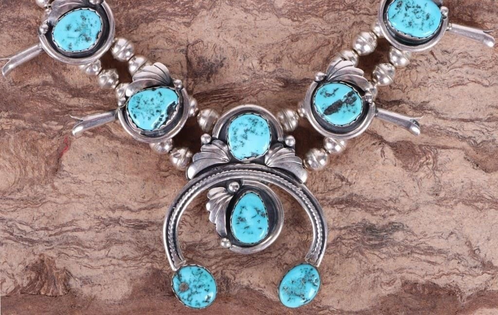 NAVAJO SOUTHWEST STERLING TURQUOISE NECKLACE (1 of 3)