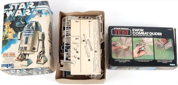 STAR WARS ACTION MODEL SETS IN BOX