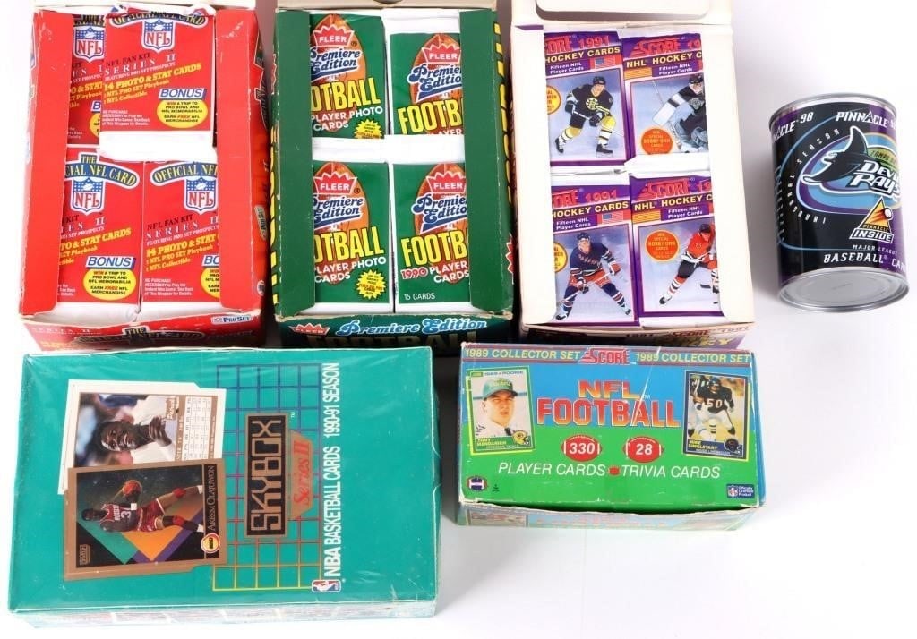 FOOTBALL, HOCKEY, BASKETBALL SEALED CARD PACKS (1 of 13)