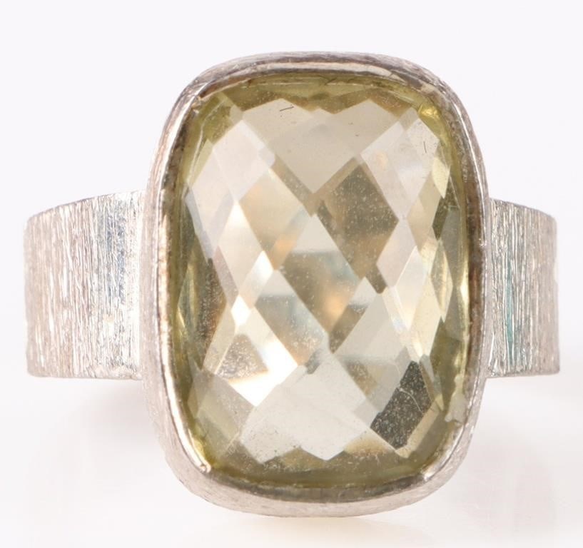 9X14MM YELLOW CITRINE STERLING SILVER LADIES RING (1 of 1)