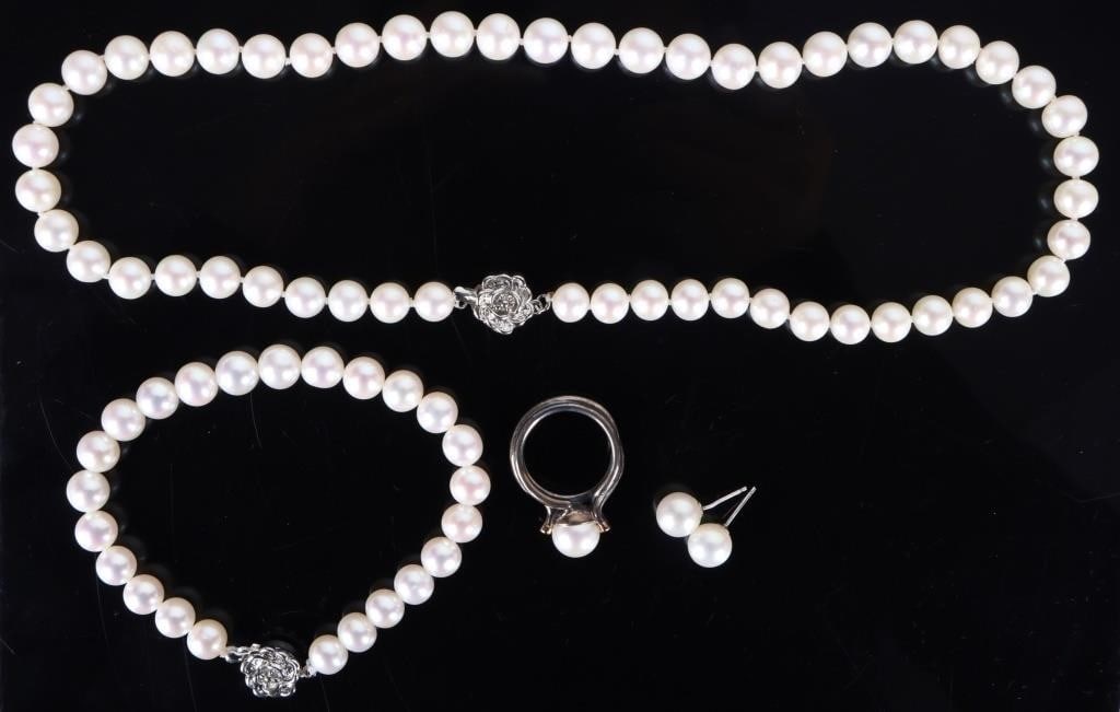 WHITE PEARL STERLING SILVER MATCHING LADIES SET (1 of 5)