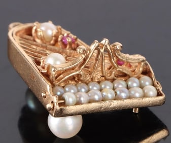 14K YELLOW GOLD PEARL & RUBY PIANO PENDANT