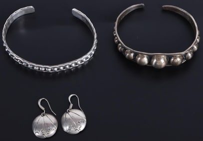 VINTAGE STERLING SILVER CUFF BRACELETS & EARRINGS