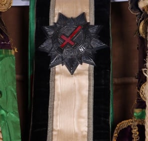 MASONIC KNIGHT'S TEMPLAR 19TH C. CEREMONIAL ROBE