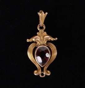 VINTAGE 18K YELLOW GOLD 0.40CT. GARNET PENDANT