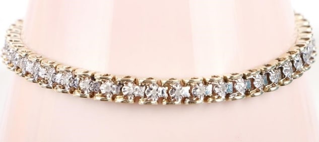 DIAMOND TENNIS BRACELET IN 10K YELLOW GOLD