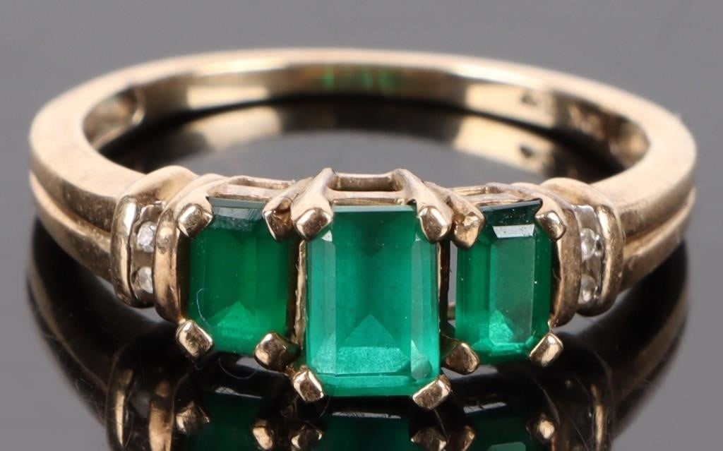 10K GOLD TRIO EMERALD RING (1 of 2)