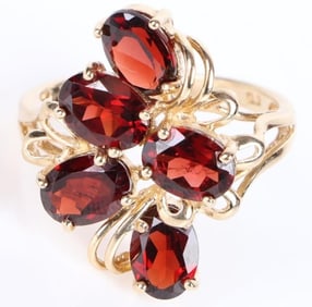 10K 2.5CTW GARNET 5- STONE LADIES RING