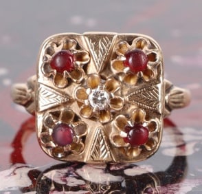 10K GARNET & DIAMOND ART DECO LADIES RING