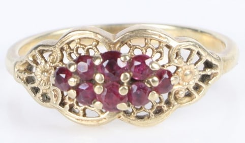 BEAUTIFUL FILIGREE 10K RUBY CLUSTER LADIES RING