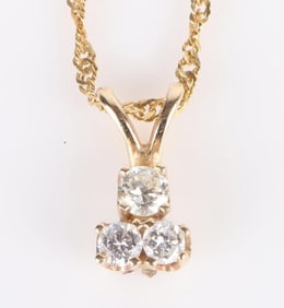 14K YELLOW GOLD SAPHHIRE LADIES NECKLACE