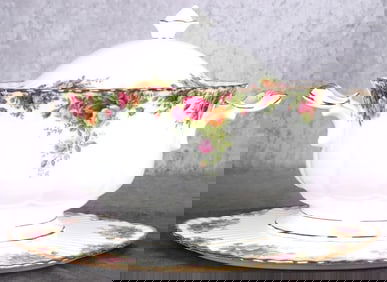 ROYAL ALBERT OLD COUNTRY ROSES SOUP TUREEN