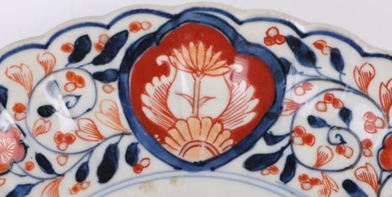 CHINESE UNMARKED IMARI PORCELAIN FLORAL PLATES