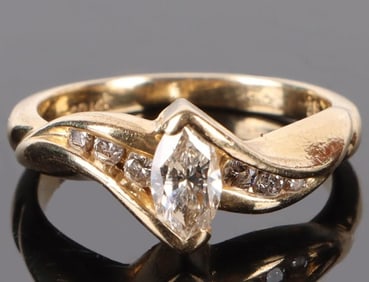 NATURAL 0.5CTW MARQUISE DIAMOND 14K GOLD RING