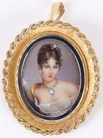 VINTAGE 18K YELLOW GOLD PORTRAIT LADIES PENDANT