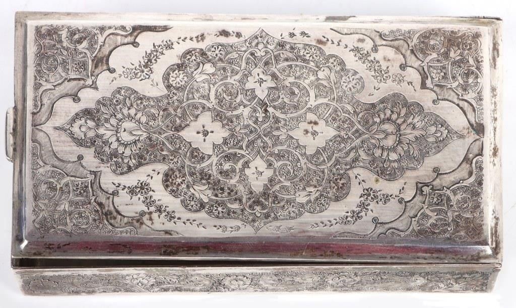 ANTIQUE PERSIAN .800 SILVER ORNATE TRINKET BOX (1 of 4)