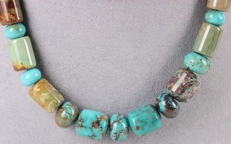 STERLING SILVER TURQUOISE LADIES NECKLACE