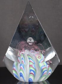 BEAUTIFUL HAND BLOWN ART GLASS PAPERWEIGHT
