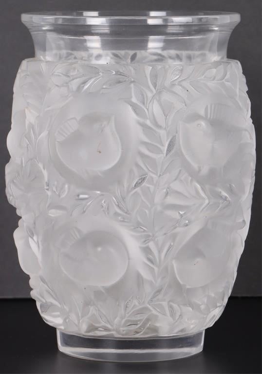 LALIQUE CRYSTAL BAGATELLE BIRD FROSTED VASE (1 of 5)