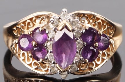 10K YELLOW GOLD AMETHYST DIAMOND LADIES RING
