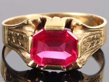 10K YELLOW GOLD PINK RUBY LADIES RING
