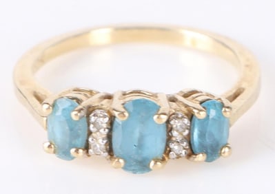 DIAMOND 10KT. GOLD TOPAZ TRIO RING