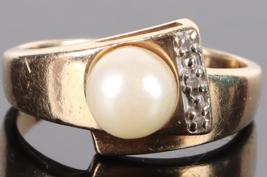 14K YELLOW GOLD WHITE PEARL DIAMOND LADIES RING (1 of 3)