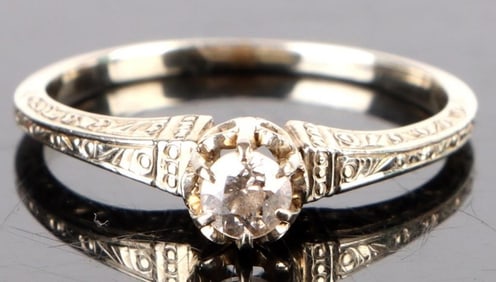 BEAUTIFUL FILIGREE DESIGN DIAMOND SOLITAIRE RING