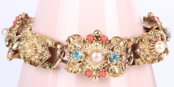 VINTAGE GOLD TONE VICTORIAN ERA LADIES BRACELET