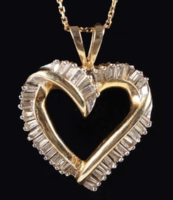14K YELLOW GOLD HEART DIAMOND LADIES NECKLACE