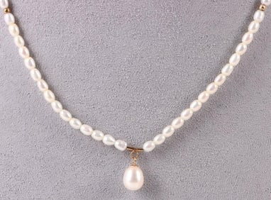 WHITE PEARL 14K YELLOW GOLD LADIES NECKLACE