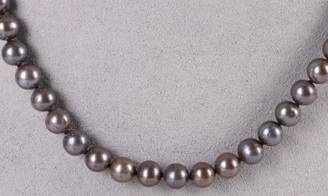 GENUINE BLACK PEARL LADIES NECKLACE
