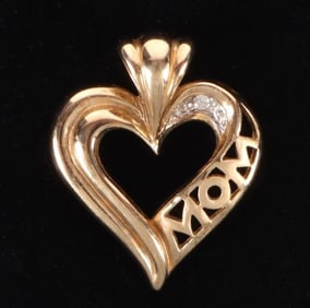 10K YELLOW GOLD 'MOM' DIAMOND HEART PENDANT