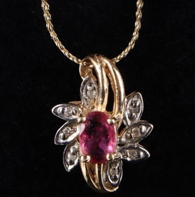 14K YELLOW GOLD DIAMOND RUBY LADIES PENDANT