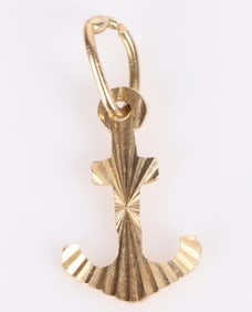 18K YELLOW GOLD ANCHOR PENDANT