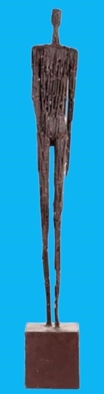GIACOMETTI STYLE BRUTALIST 27' MAN METAL STATUE (1 of 6)
