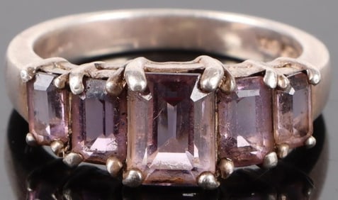 STERLING SILVER EMERALD CUT AMETHYST LADIES RING