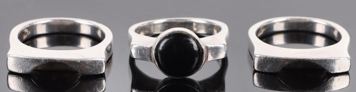 MODERNIST RECTANGLE ONYX STERLING SILVER RING