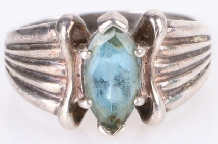 1.5CT BLUE TOPAZ STERLING SILVER LADIES RING