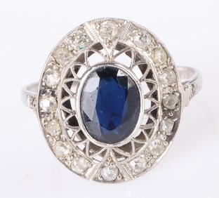 PLATINUM SAPPHIRE DIAMOND ORNATE LADIES RING